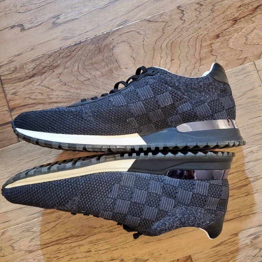 Louis Vuitton Mens Run Away Damier Low Top Sneaker
